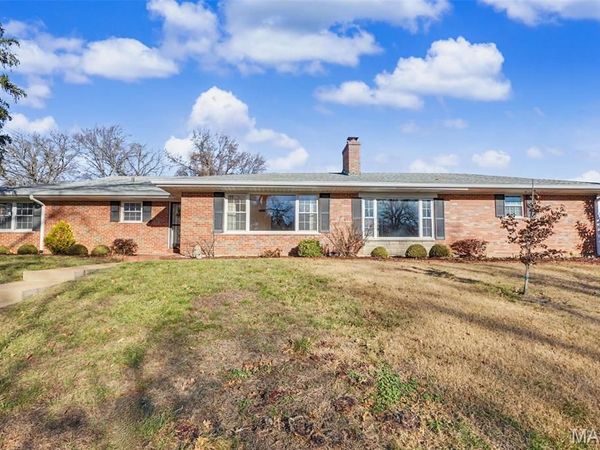 1400 Norman Place, Warson Woods, MO 63122