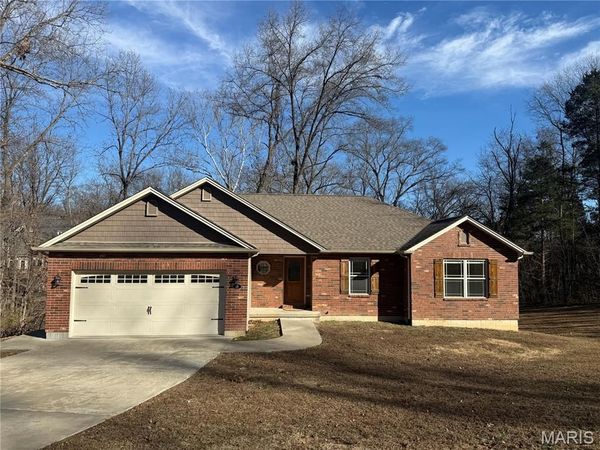 18 Wedgewood Drive, Union, MO 63084
