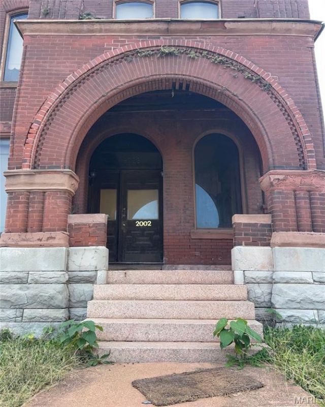 2002 Saint Louis Avenue, Saint Louis, MO 63106 Main Photo