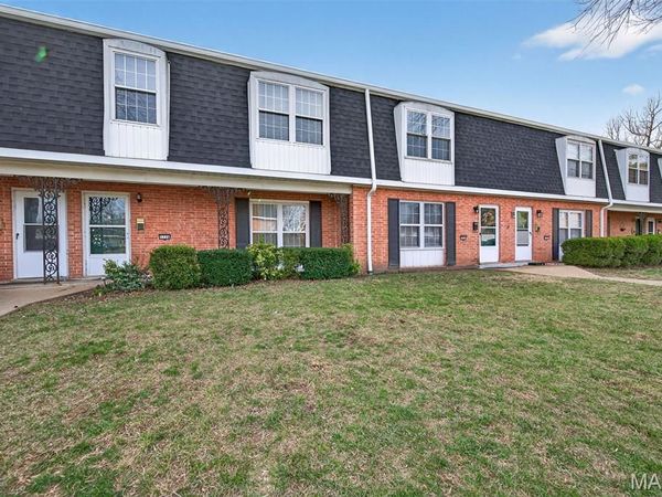 1726 Mayenne Court, St Louis, MO 63125