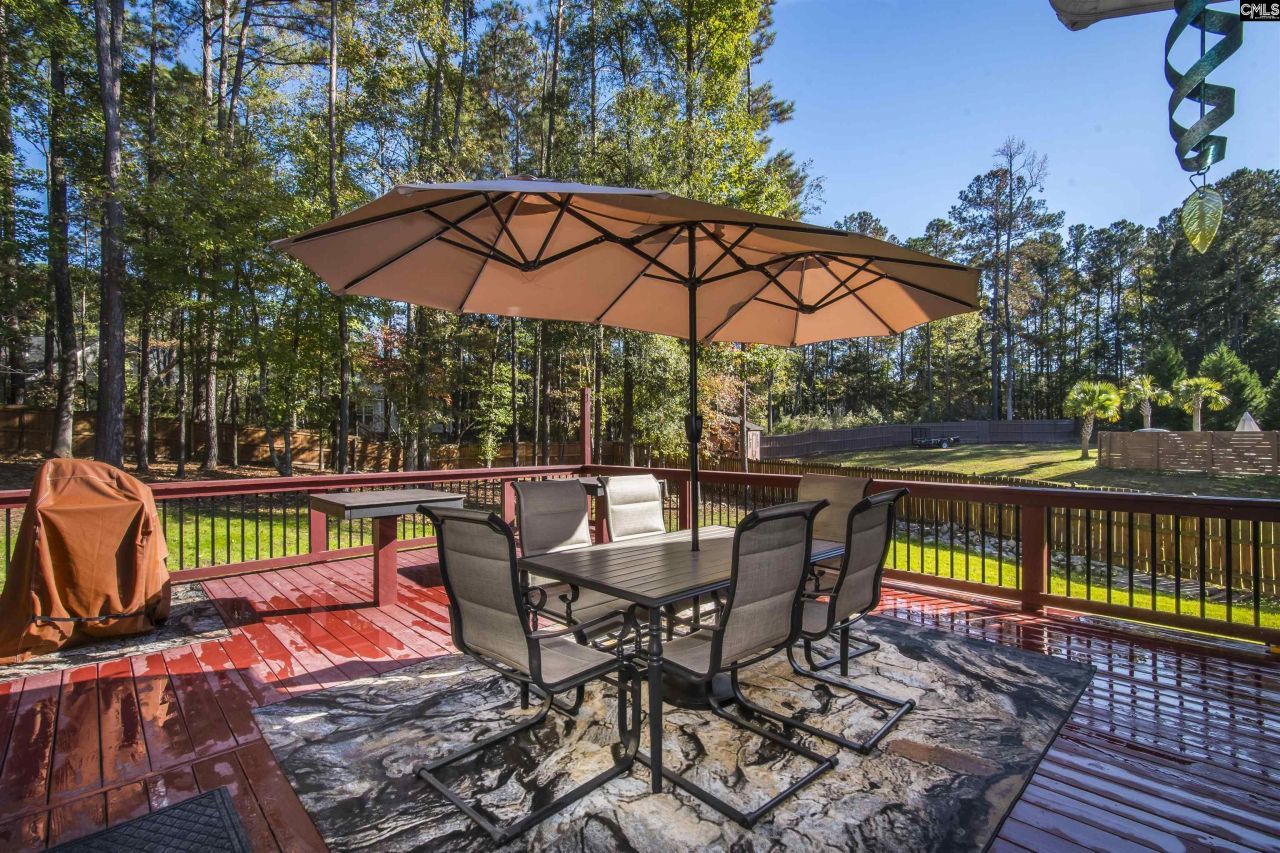 102 Roundtree Road  Photo 11