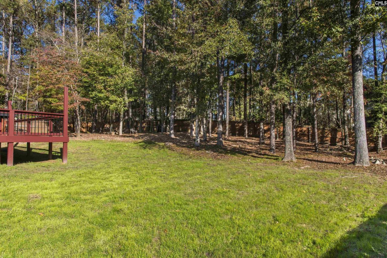 102 Roundtree Road  Photo 13