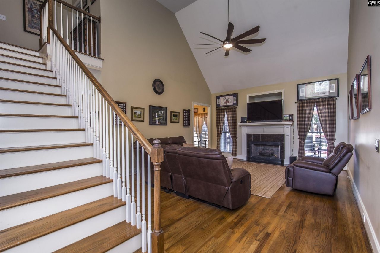 102 Roundtree Road  Photo 16