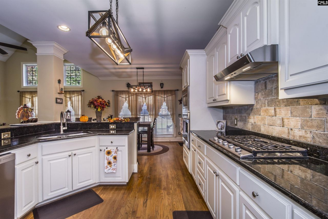 102 Roundtree Road  Photo 22