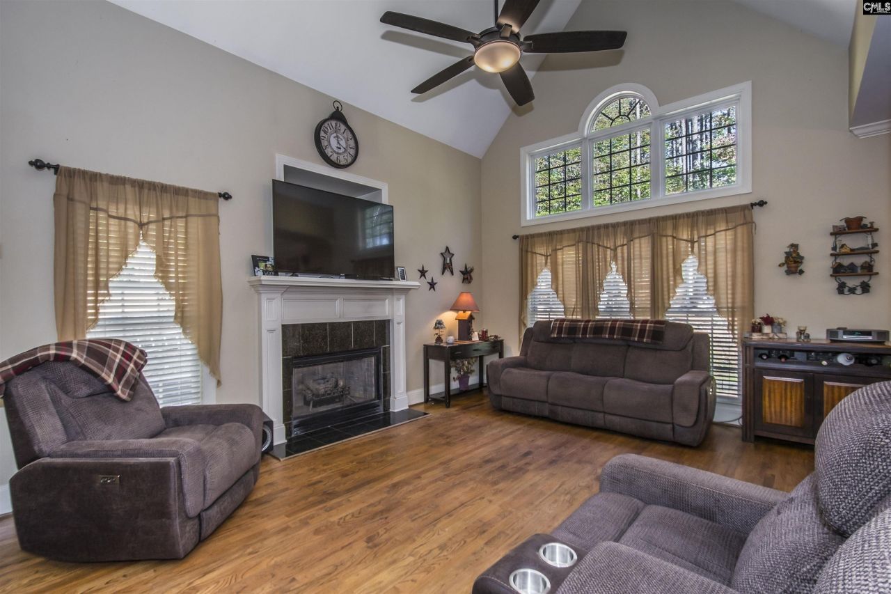 102 Roundtree Road  Photo 32