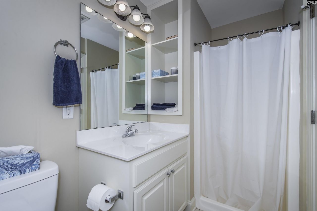 102 Roundtree Road  Photo 46