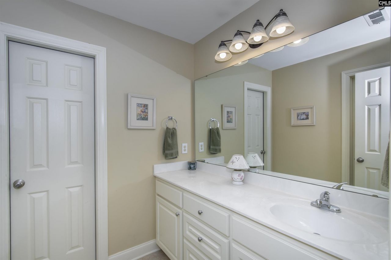 102 Roundtree Road  Photo 50