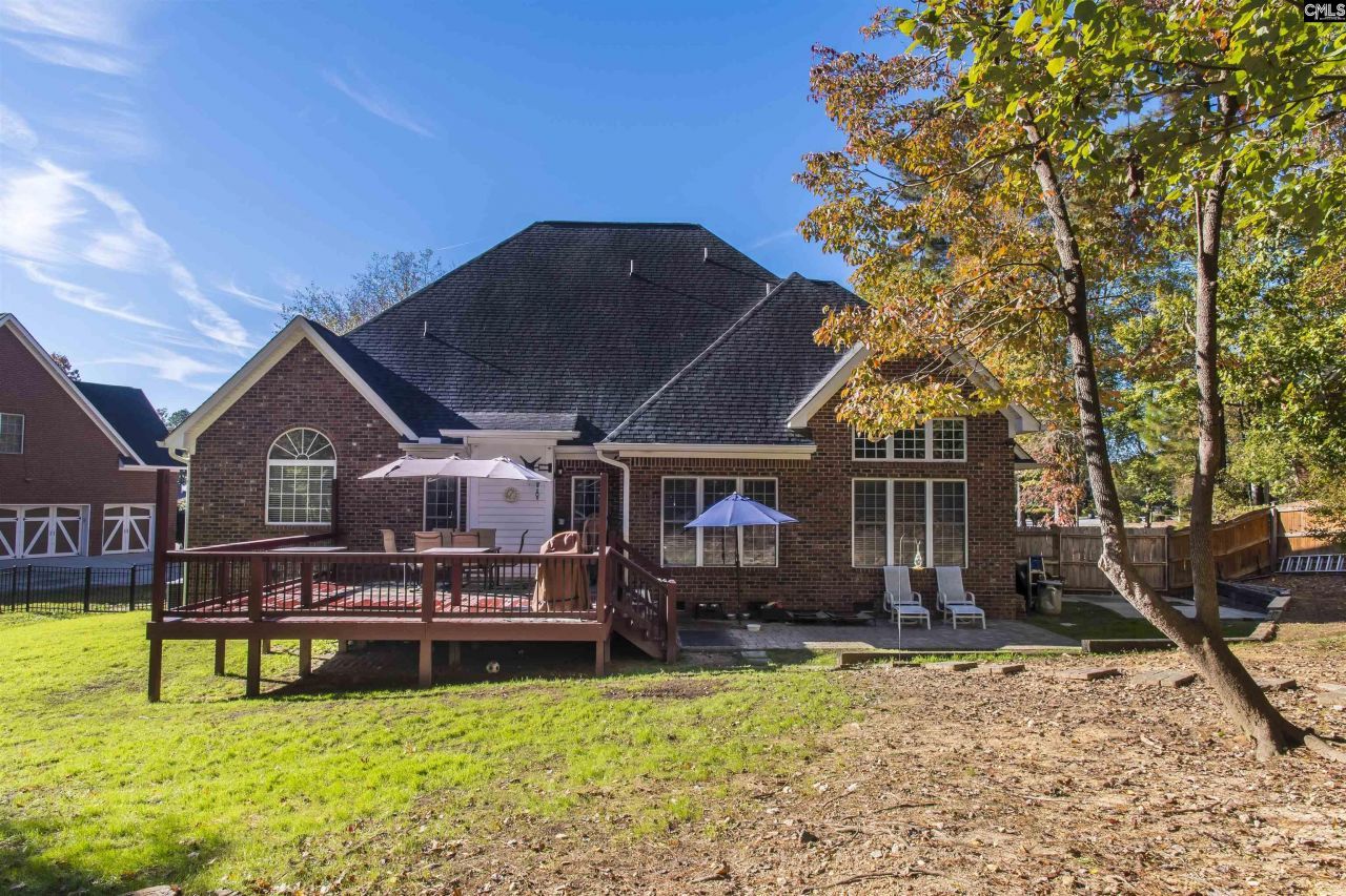 102 Roundtree Road  Photo 8