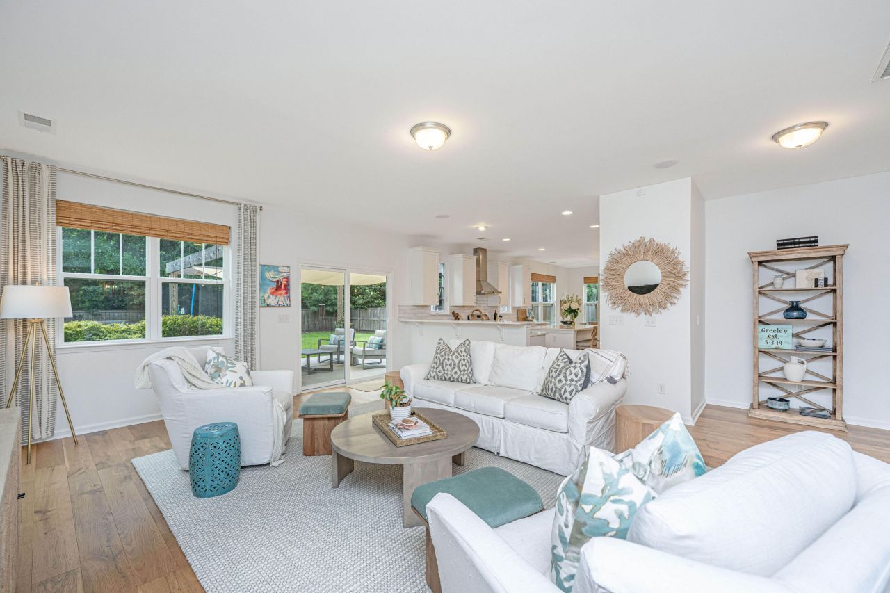 3267 Arrow Arum Drive Photo 6