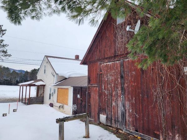 588 US RT 3, Stratford, NH 00359