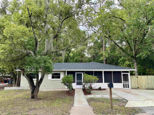 1715 NE 6th Place, Gainesville, FL 32641