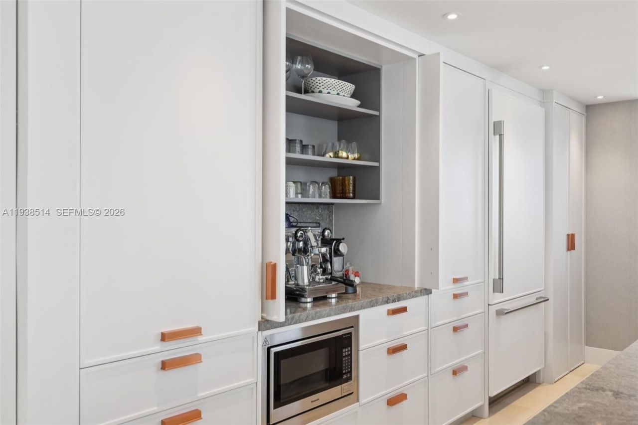 10275 Collins Ave, Unit 1110, Bal Harbour, FL 33154 Photo