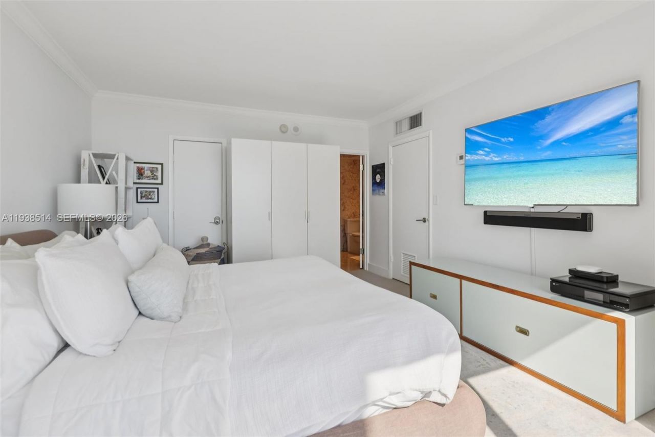 10275 Collins Ave, Unit 1110, Bal Harbour, FL 33154 Photo