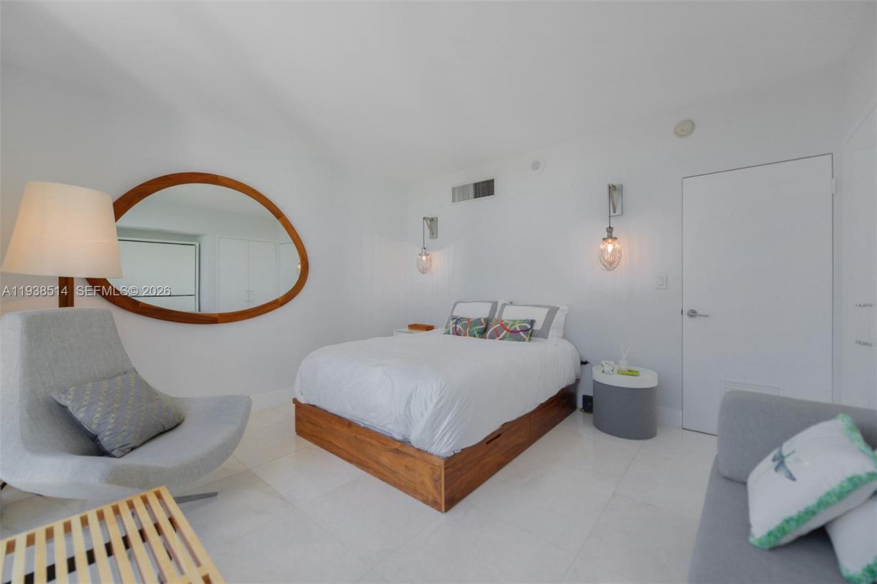 10275 Collins Ave, Unit 1110, Bal Harbour, FL 33154 Photo