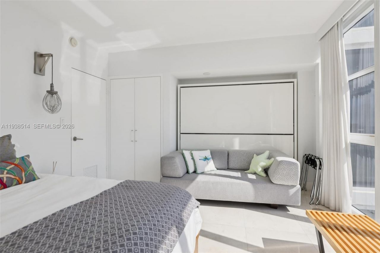 10275 Collins Ave, Unit 1110, Bal Harbour, FL 33154 Photo