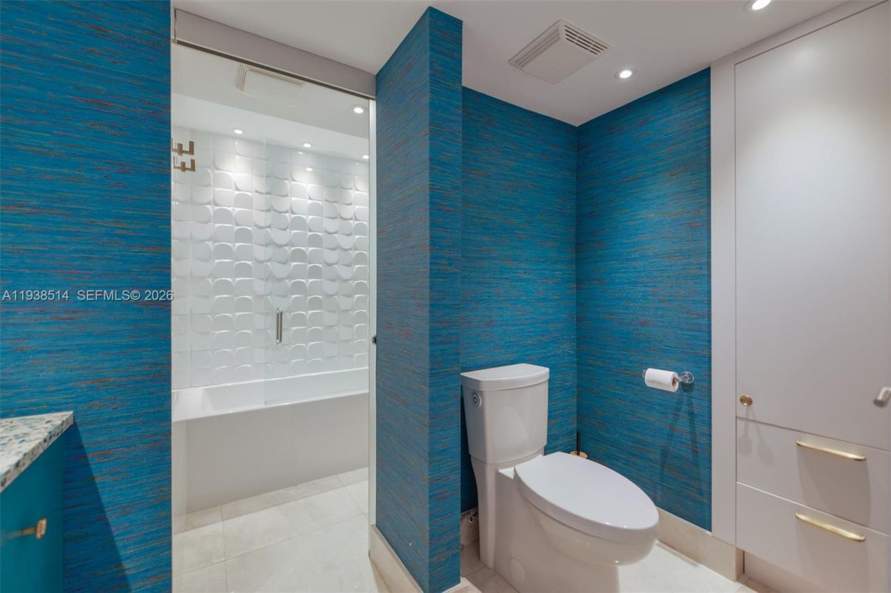 10275 Collins Ave, Unit 1110, Bal Harbour, FL 33154 Photo