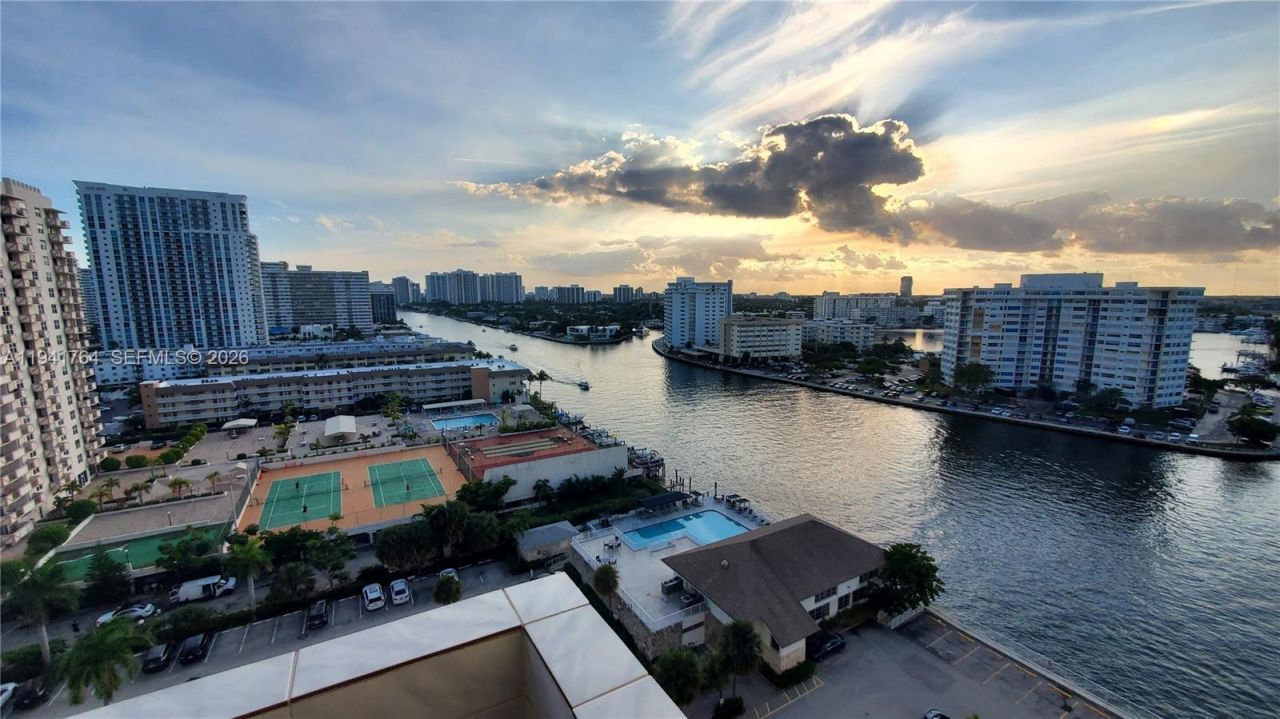 1833 S Ocean Dr, Unit 1506, Hallandale Beach, FL 33009 Photo