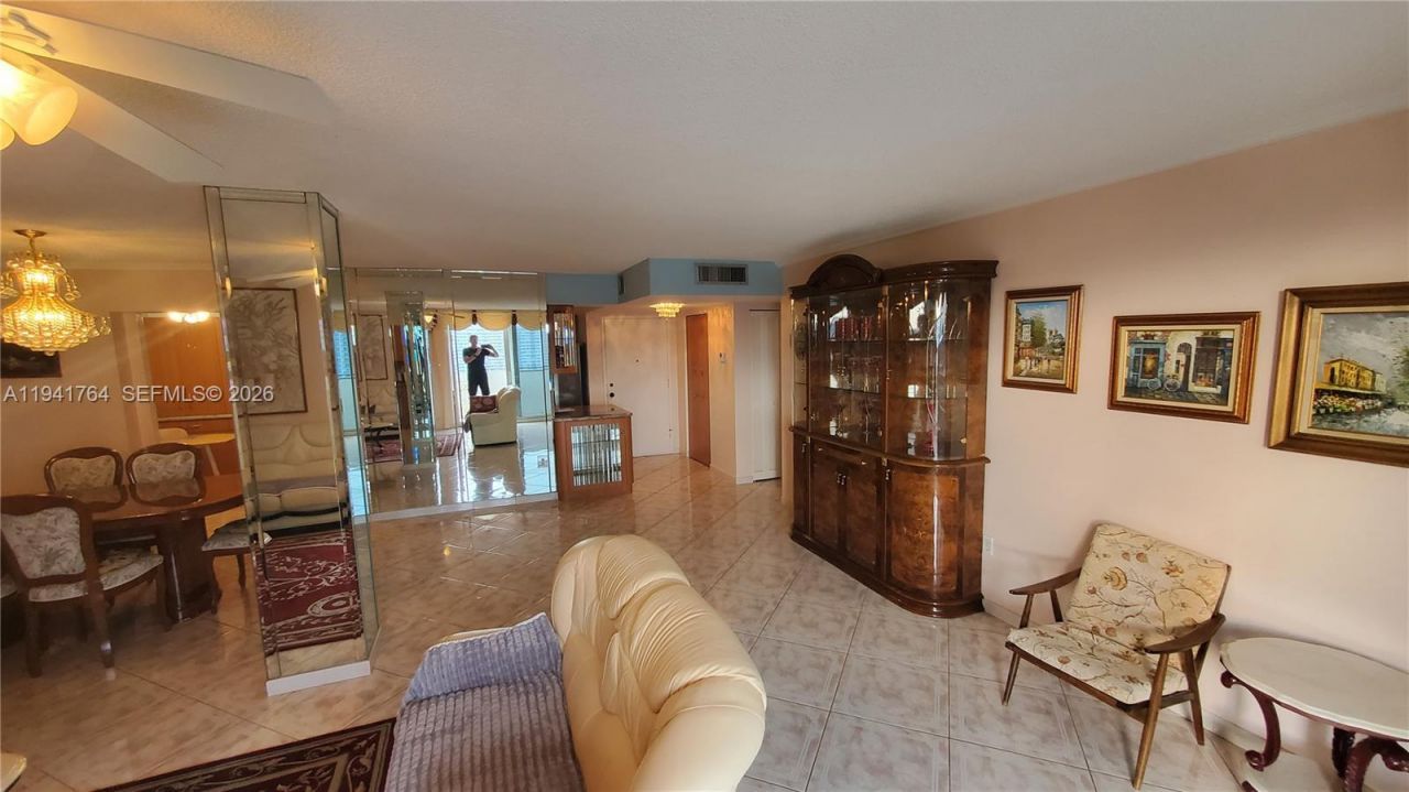 1833 S Ocean Dr, Unit 1506, Hallandale Beach, FL 33009 Photo