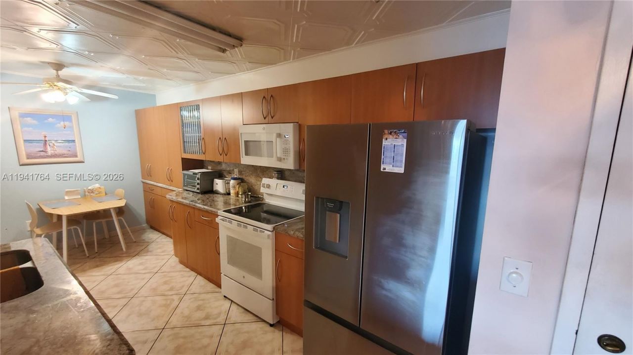1833 S Ocean Dr, Unit 1506, Hallandale Beach, FL 33009 Photo