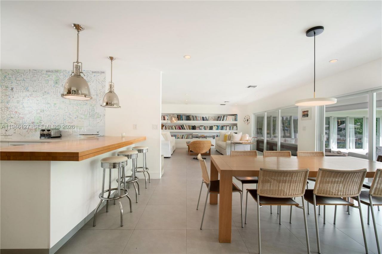 861 Harbor Dr, Key Biscayne, FL 33149 Photo