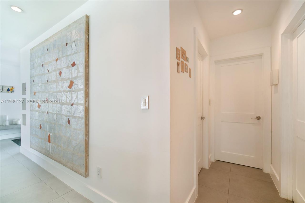 861 Harbor Dr, Key Biscayne, FL 33149 Photo