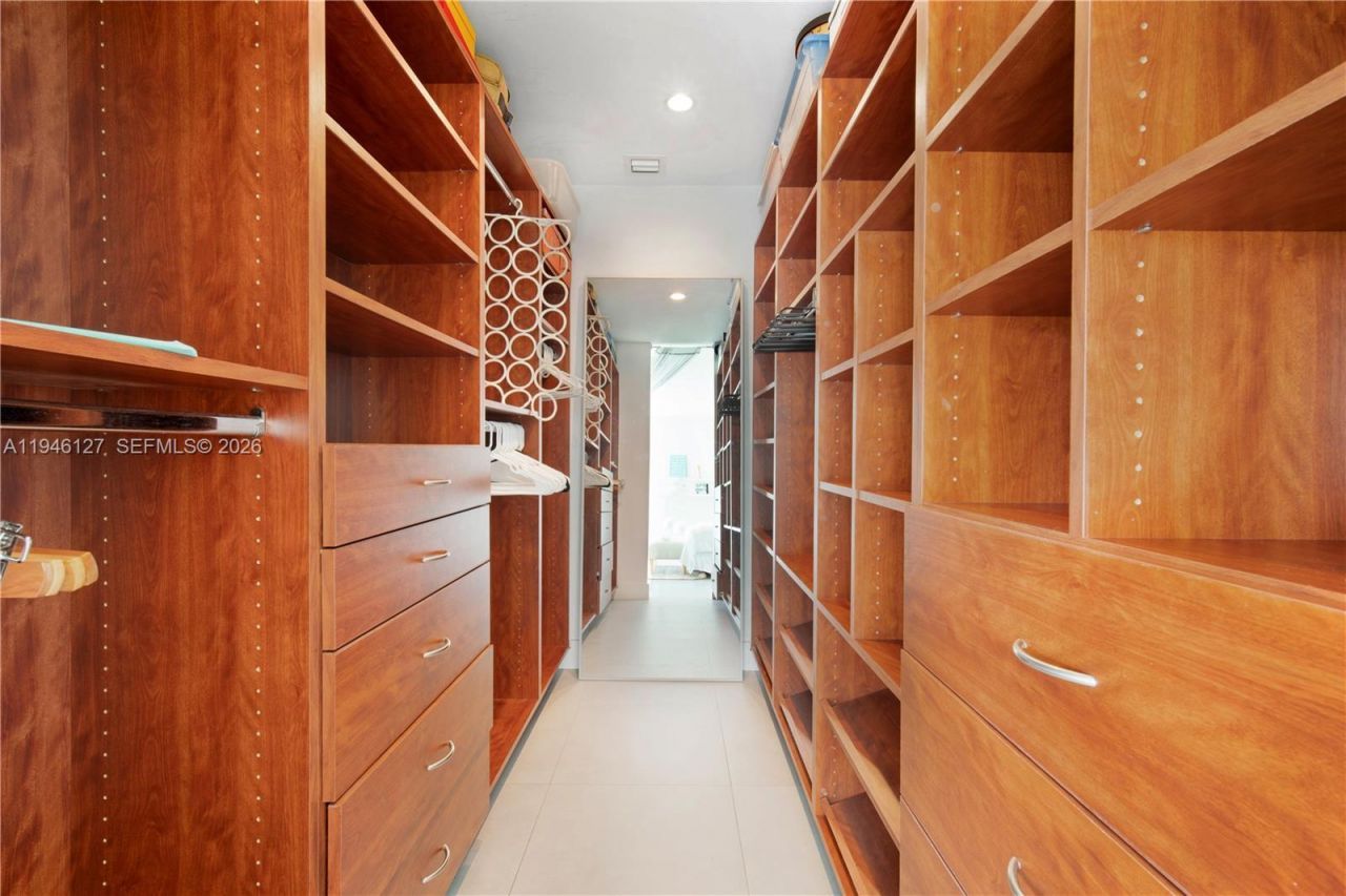 861 Harbor Dr, Key Biscayne, FL 33149 Photo