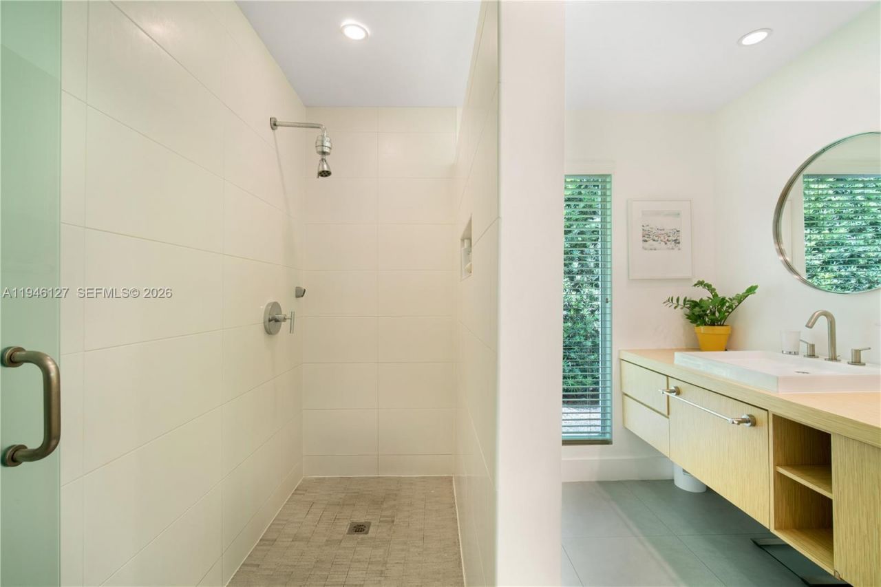 861 Harbor Dr, Key Biscayne, FL 33149 Photo