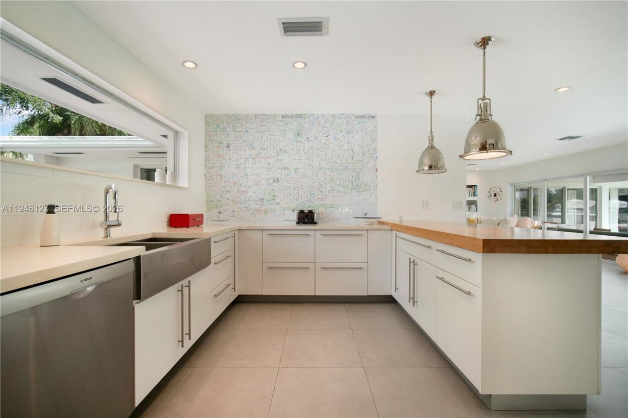 861 Harbor Dr, Key Biscayne, FL 33149 Photo