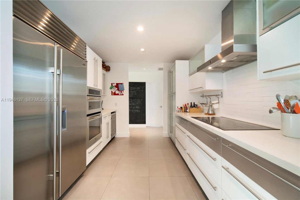 861 Harbor Dr, Key Biscayne, FL 33149 Photo