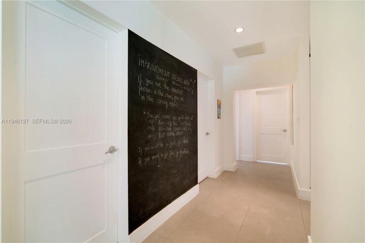 861 Harbor Dr, Key Biscayne, FL 33149 Photo