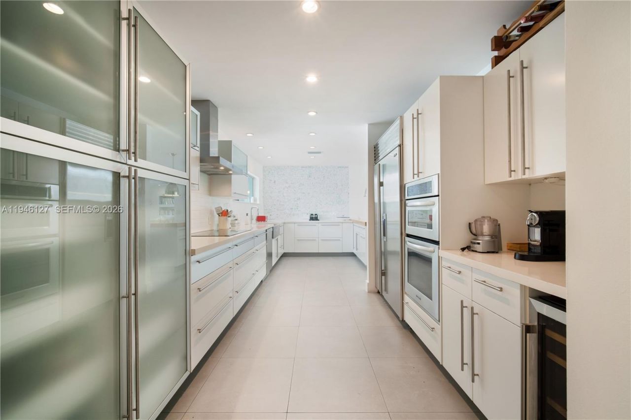 861 Harbor Dr, Key Biscayne, FL 33149 Photo