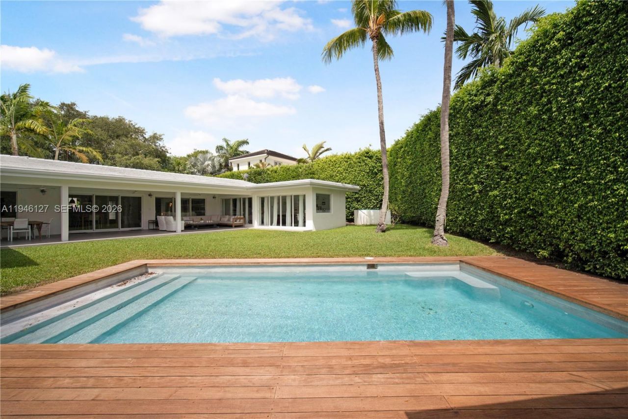 861 Harbor Dr, Key Biscayne, FL 33149 Photo