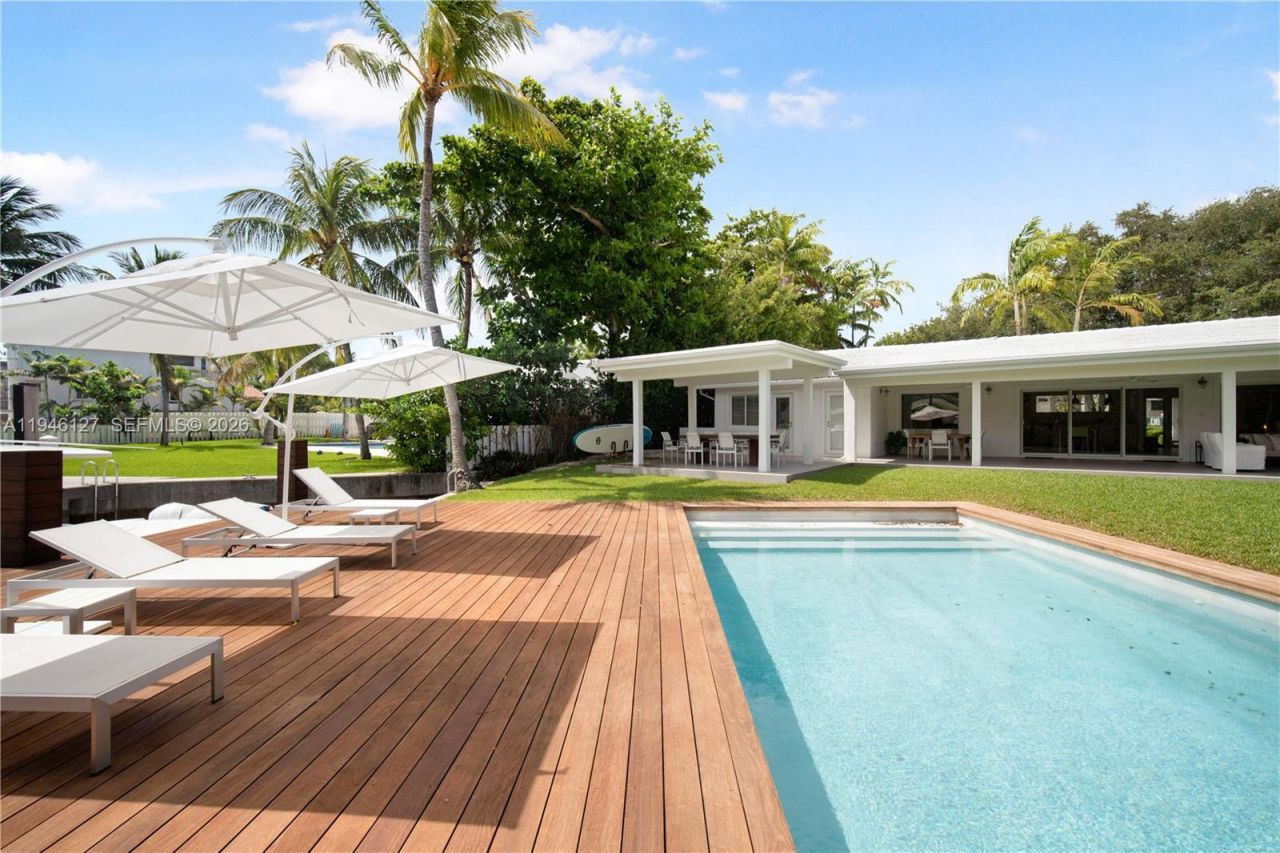 861 Harbor Dr, Key Biscayne, FL 33149 Photo