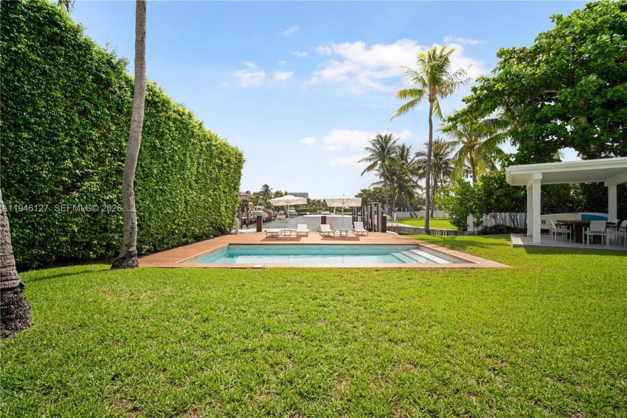 861 Harbor Dr, Key Biscayne, FL 33149 Photo