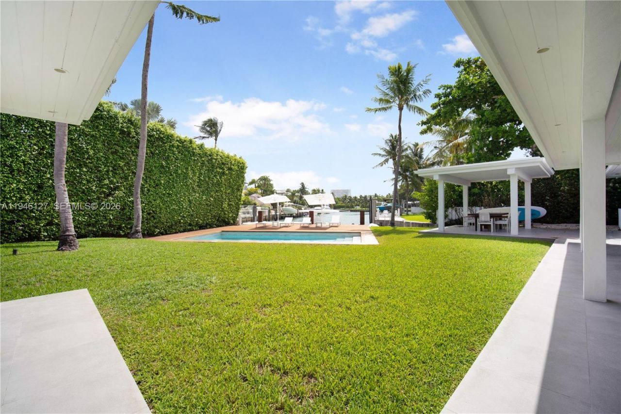 861 Harbor Dr, Key Biscayne, FL 33149 Photo