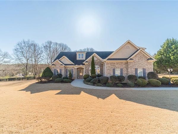 1245 White Columns Drive, Monroe, GA 30656