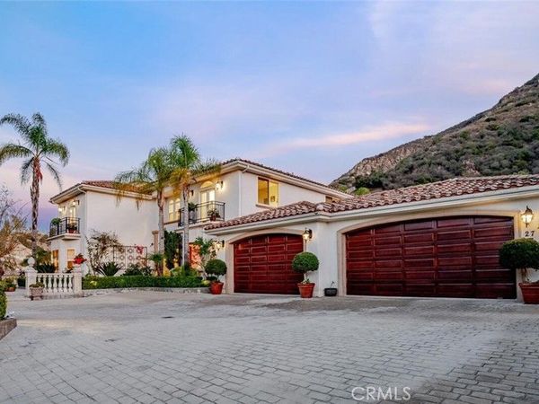 27 Round Up Road, Bell Canyon, CA 91307