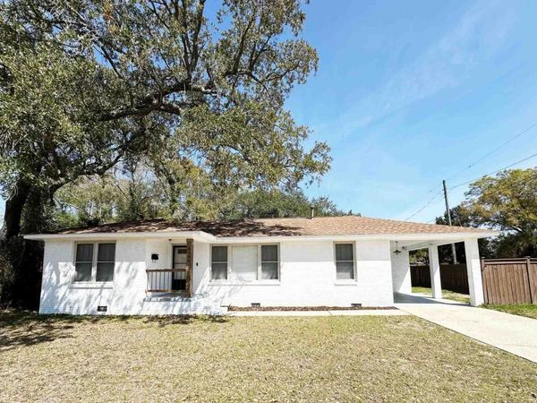 2100 N Spring St, Pensacola, FL 32501