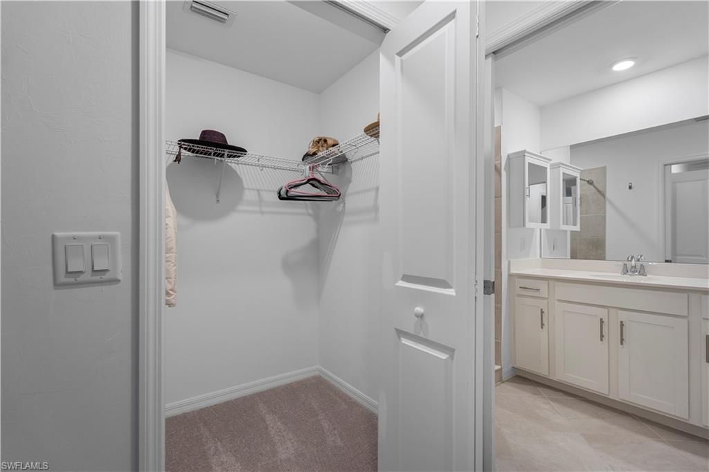 5629 Double Eagle Cir, Unit 4233, Ave Maria, FL 34142 Photo