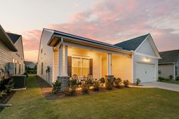 677 Marsh Cove Circle photo 4