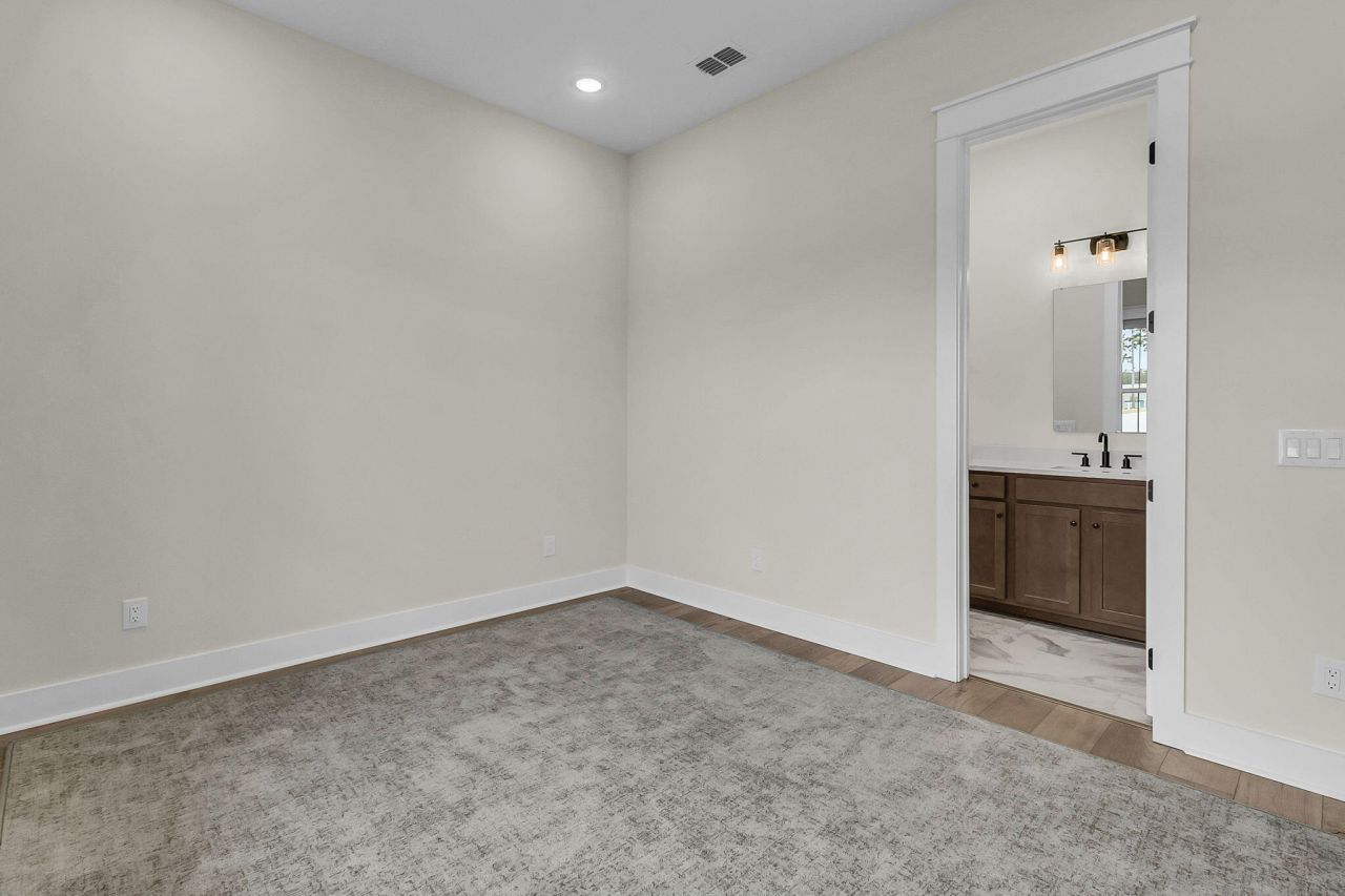 677 Marsh Cove Circle Photo 44