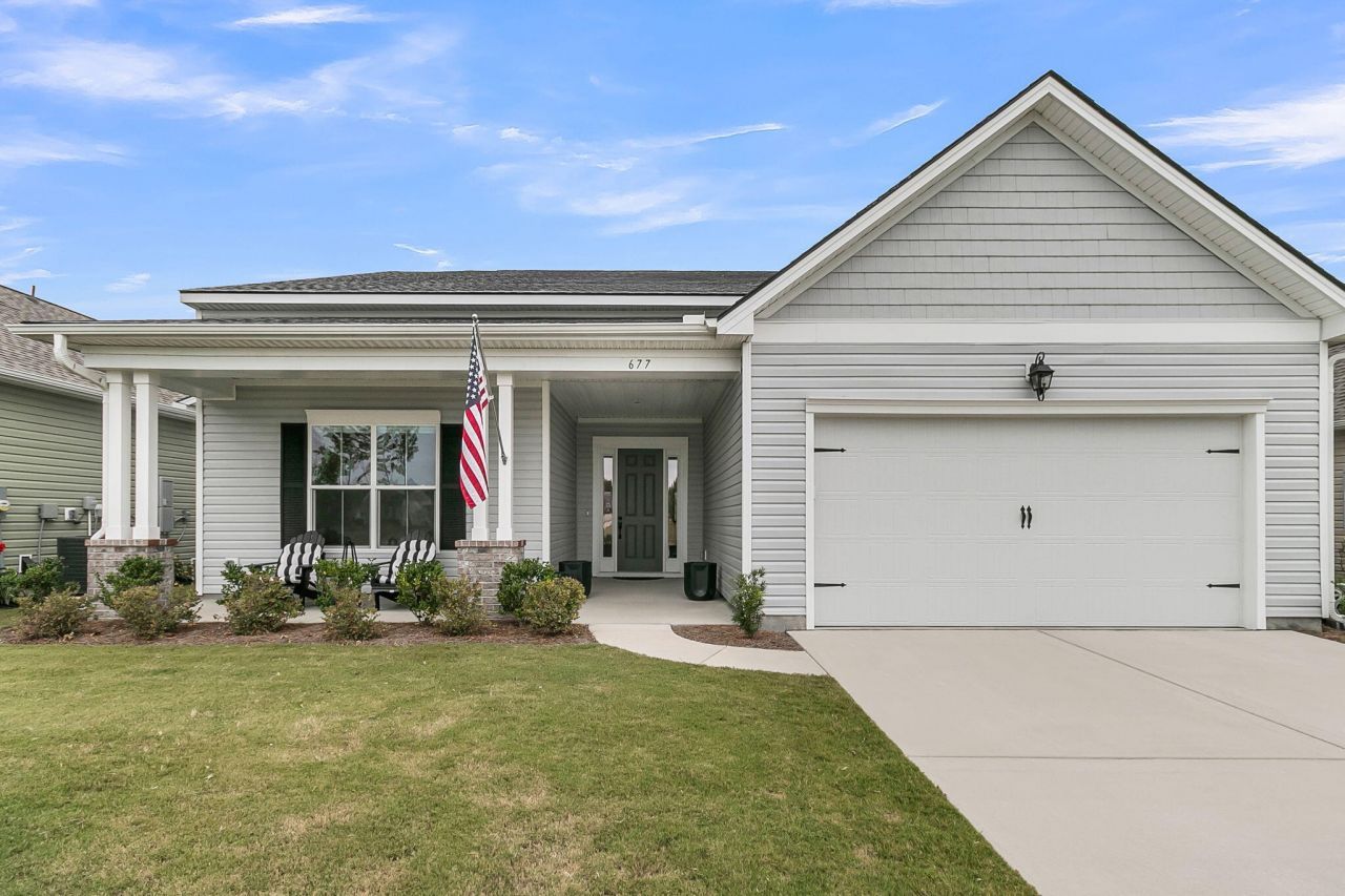 677 Marsh Cove Circle Photo 5