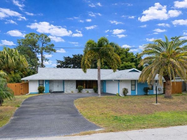 751 SE Polynesian Avenue, Port Saint Lucie, FL 34983