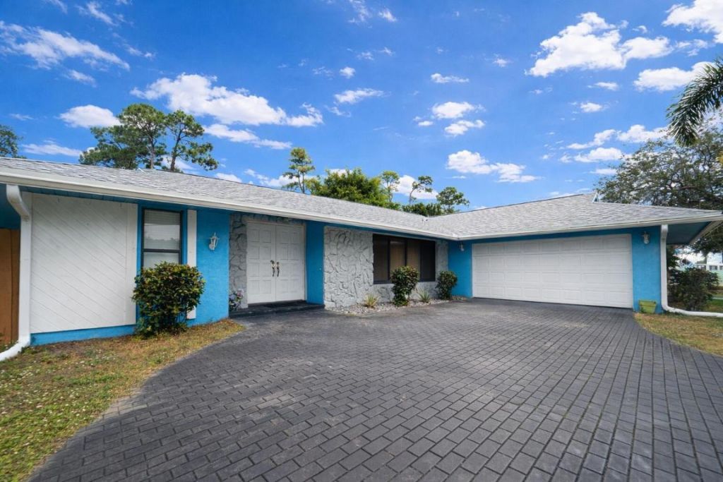 751 SE Polynesian Avenue, Port Saint Lucie, FL 34983 Photo