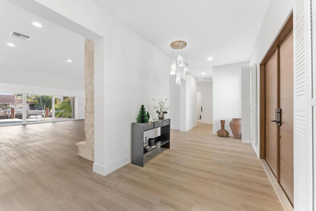 872 Lilac Drive, Boca Raton, FL 33487 Photo