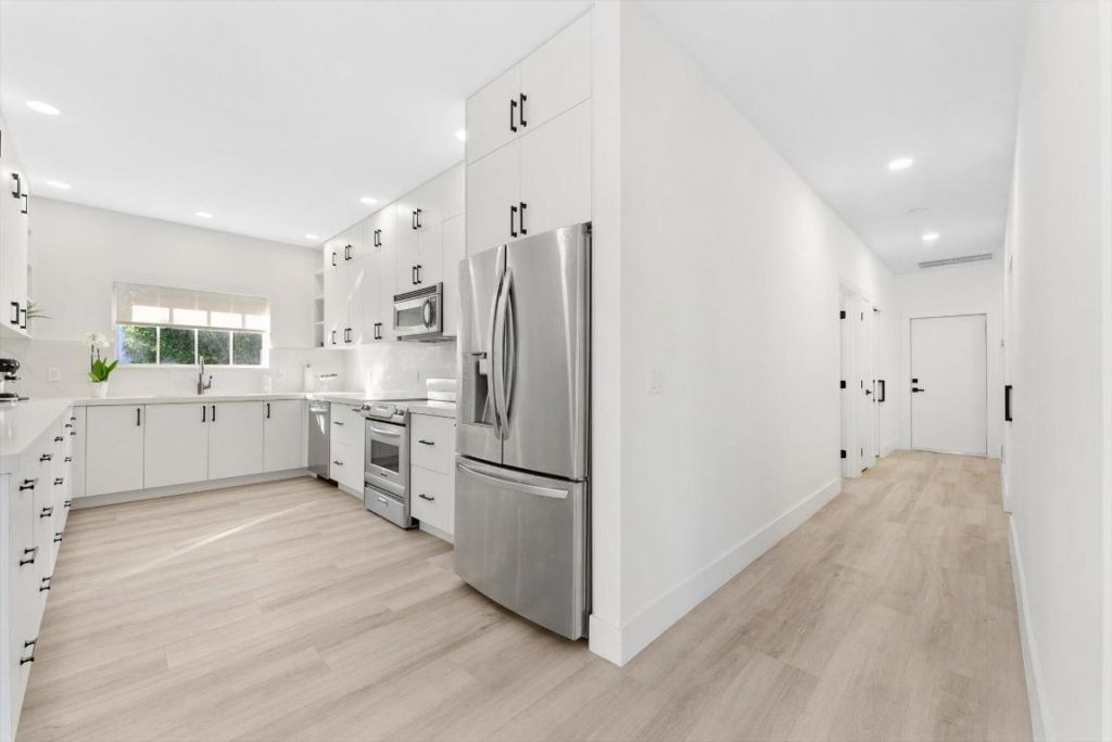 872 Lilac Drive, Boca Raton, FL 33487 Photo