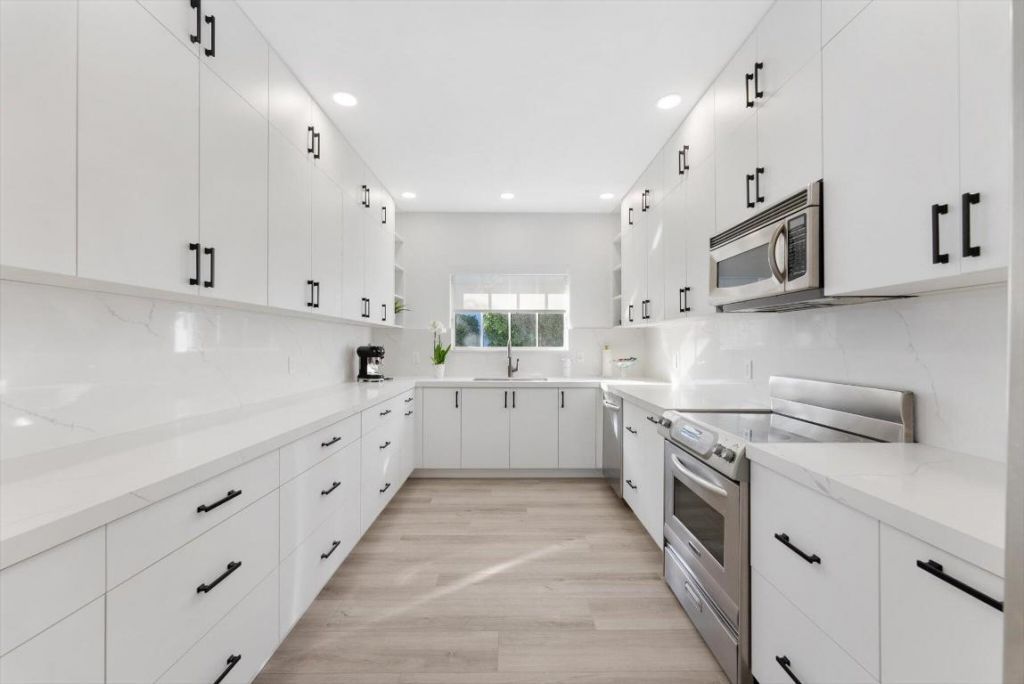 872 Lilac Drive, Boca Raton, FL 33487 Photo