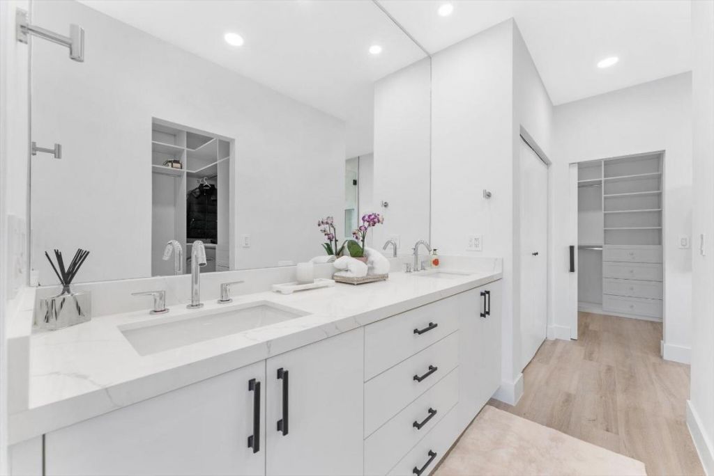 872 Lilac Drive, Boca Raton, FL 33487 Photo