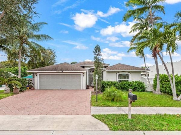 1501 N Palmway, Lake Worth Beach, FL 33460