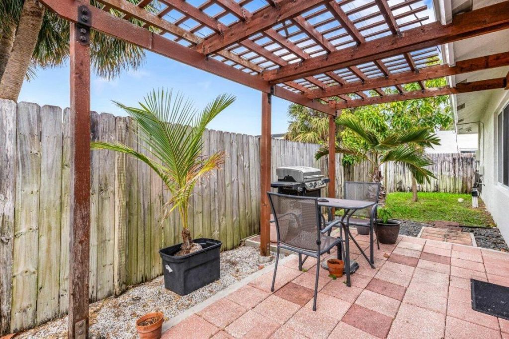 1501 N Palmway, Lake Worth Beach, FL 33460 Photo